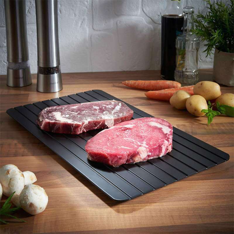 Thớt hợp kim hỗ trợ rã đông thịt cá nhanh chóng tiện dụng cho mọi gia đình