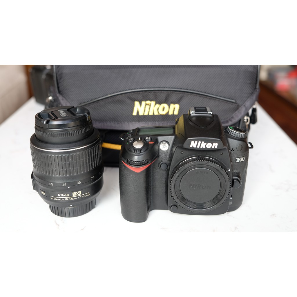 Máy ảnh Nikon D90 Kit 18-55mm F/3.5-5.6G VR