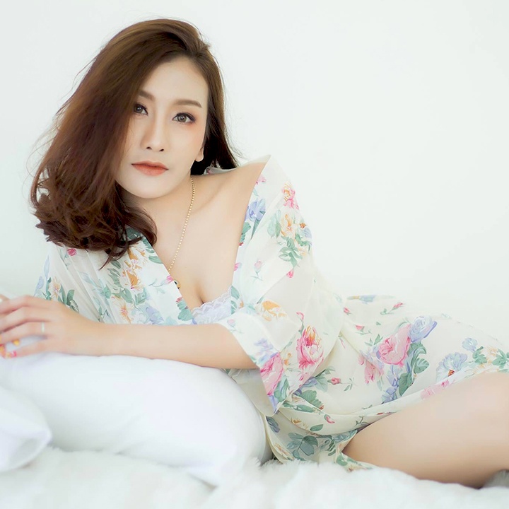 Áo choàng ngủ xuyên thấu sexy kiểu kimono in hoa văn độc đáo