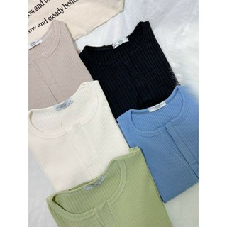 ÁO croptop thun gân Ulzzang cổ xẻ V