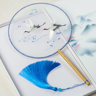 Quạt tròn cổ trang thêu đơn giản