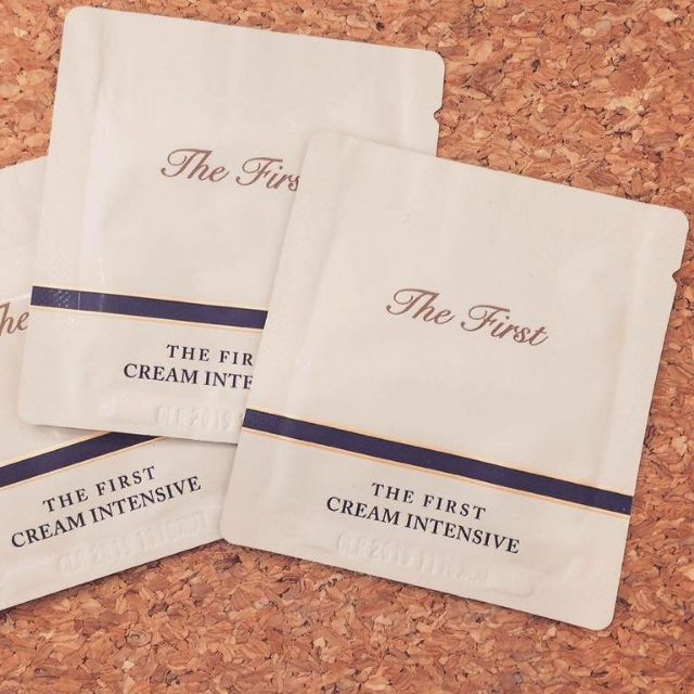 10 gói kem dưỡng mặt cô đặc Ohui The First Cream Intensive