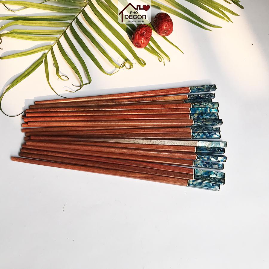 Đũa Phố Decor Chất Liệu Gỗ Hương Cao Cấp Chuôi Bọc Mè Đen Xanh Thiết Kế Đơn Giản Rất Bền