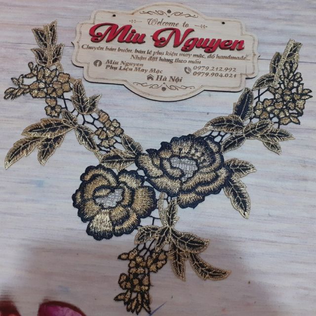 Hoa ren cổ áo thêu mẫu 6