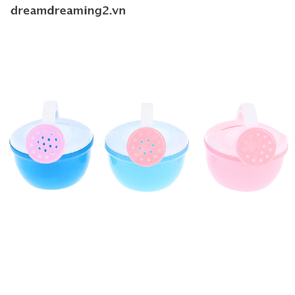 Bình Tưới Cây Bằng Nhựa Nhiều Màu Sắc Dễ Thương