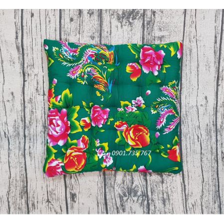ĐỆM GHẾ CON CÔNG VẢI ĐẸP 30x30CM