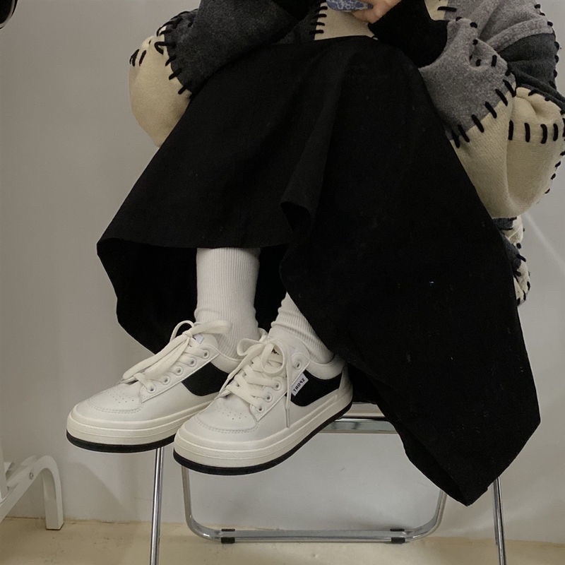 Giày Thể Thao Nữ SPORT Trắng Đen Cao 3cm Đế Bánh Mì Tăng Chiều Cao Phong Cách Ulzzang