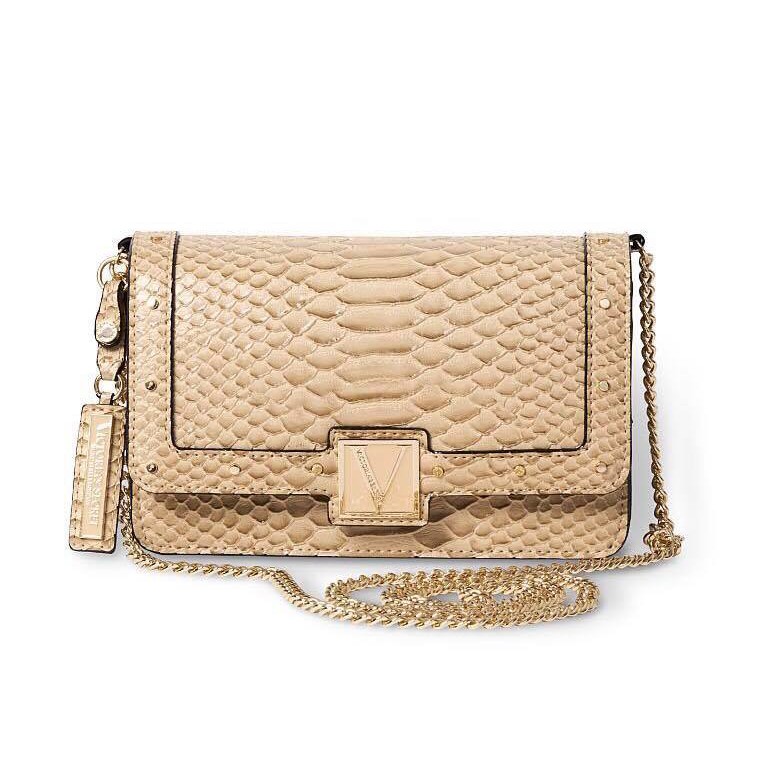 Túi đeo chéo VICTORIA SECRET màu Hot Peony hồng mẫu đơn.