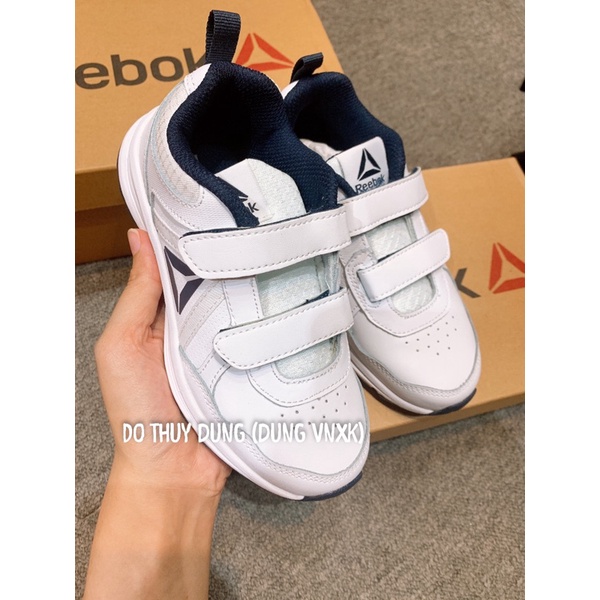 Giầy thể thao bé trai