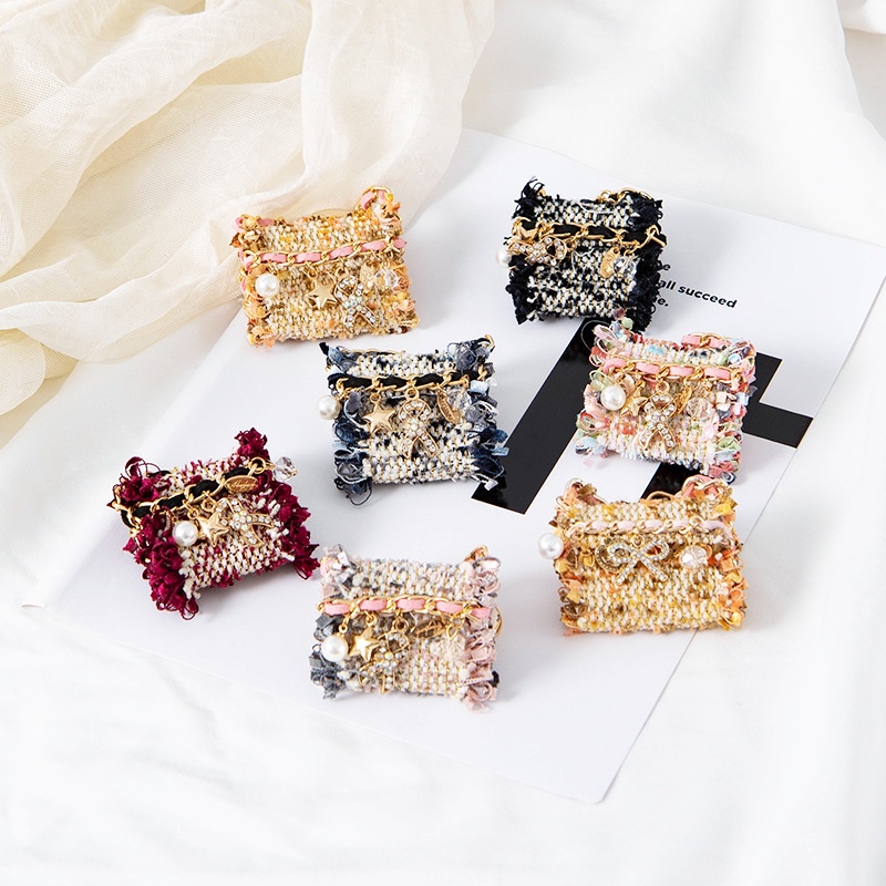 Móc khóa kim loại đính đá thời trang cao cấp