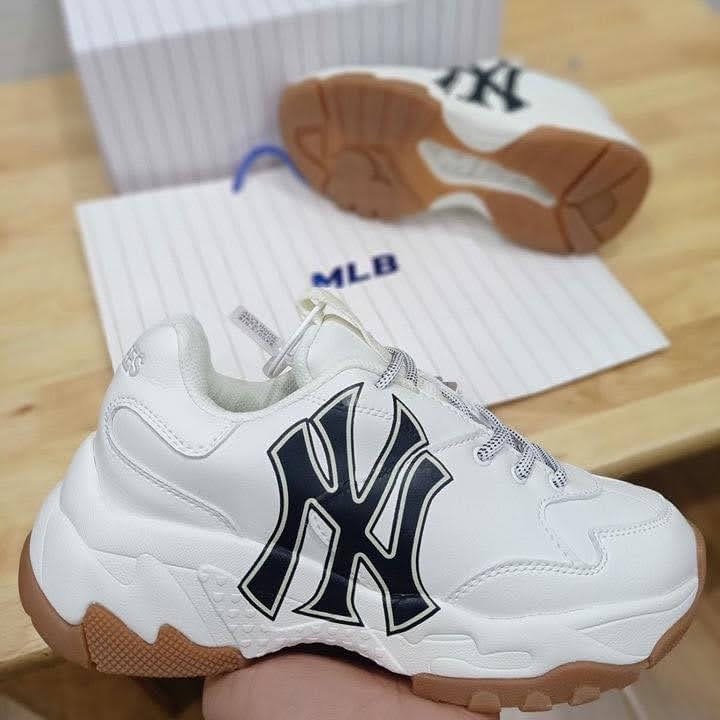 Giày 𝐌𝐋𝐁 NY đế nâu nam nữ 👟 Giày Thể Thao Tăng Chiều Cao 𝐌𝐋𝐁 NY Hot Nhất [ FULL BOX + BILL ] | BigBuy360 - bigbuy360.vn
