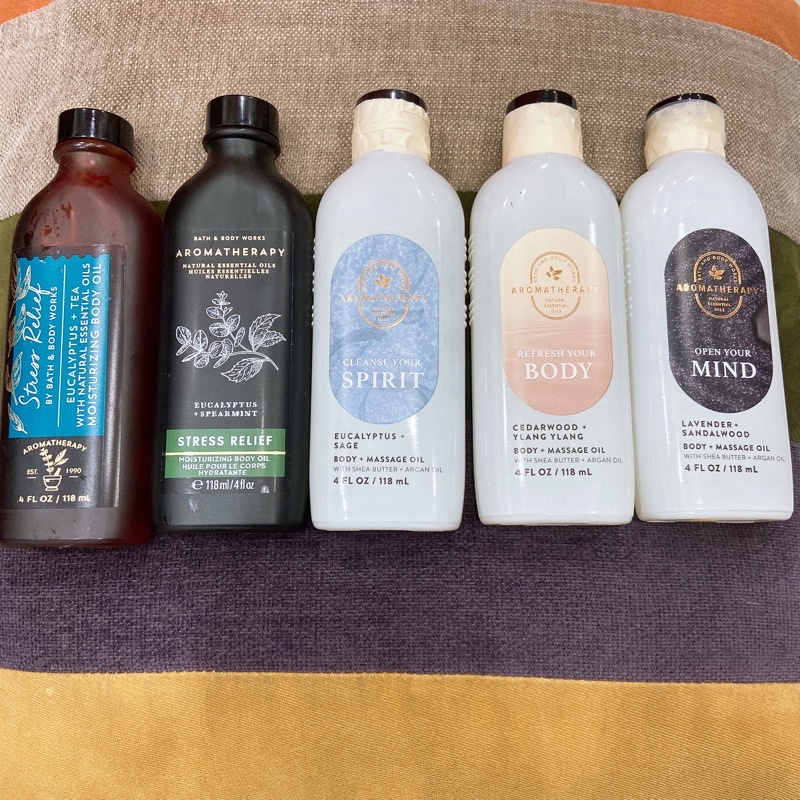 Tinh dầu dưỡng da massage body oil Bath & Body Works Aromatherapy