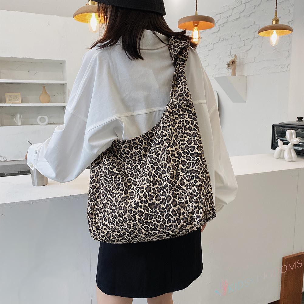 Túi xách tay đeo vai đeo chéo vải canvas in họa tiết da báo thời trang thu đông cho nữ | BigBuy360 - bigbuy360.vn