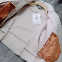 Áo da lộn lót lông cừu