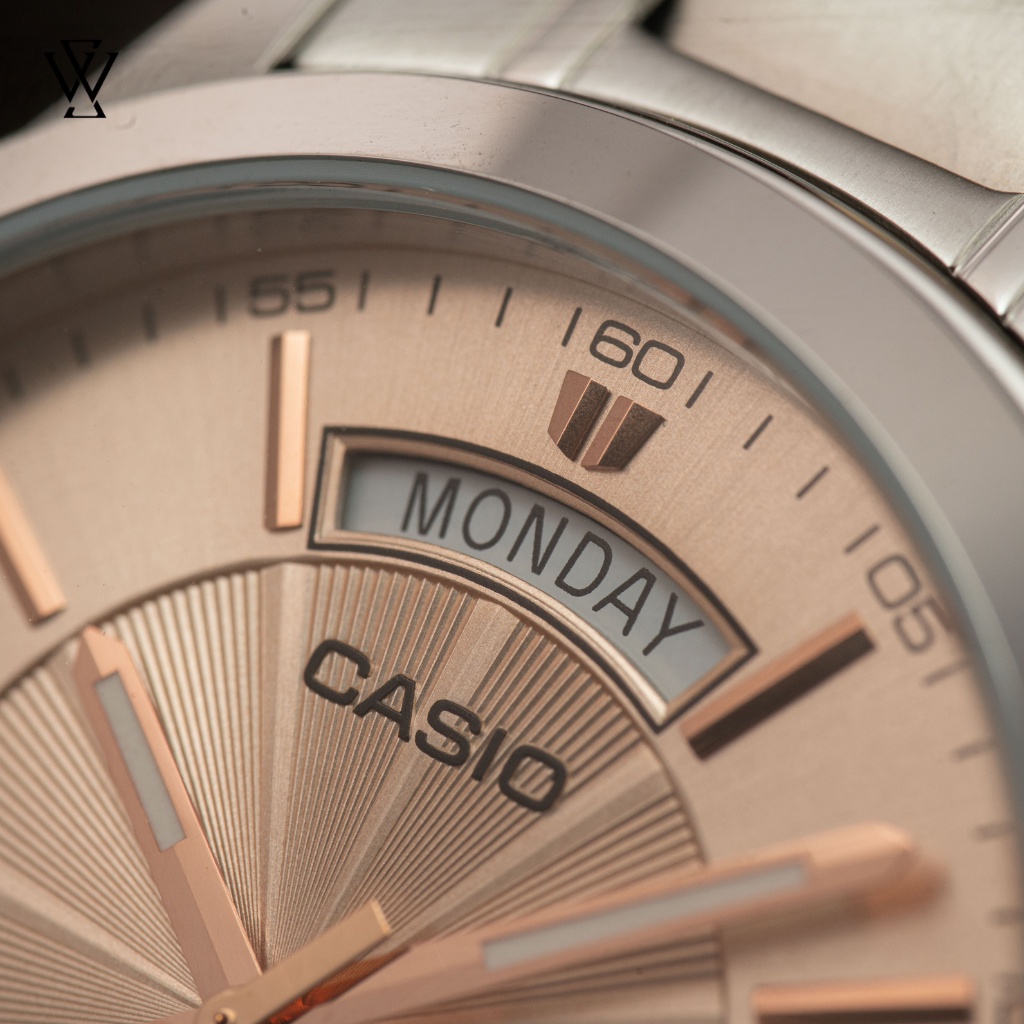 Đồng Hồ Quartz Nam Casio WATCHSTORE MTP-1381D-9AVDF Thiết Kế Kính Khoáng 40mm, Dây Kim Loại, Vỏ Thép Không Gỉ