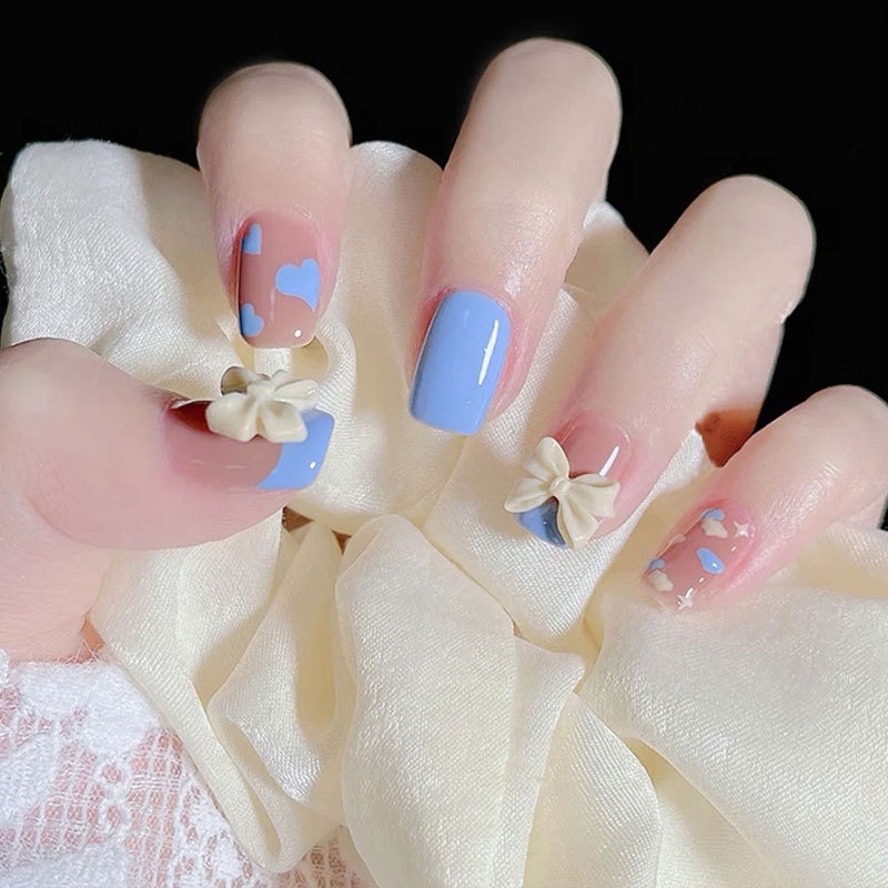 [Hàng mới về] Hộp 24 móng tay giả màu xanh dương đính nơ kèm keo dán tiện dụng