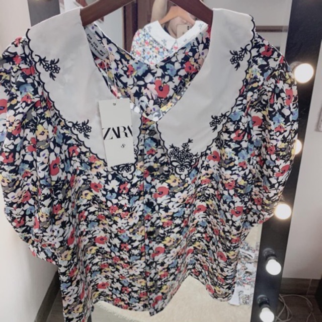 Áo hoa nhí cổ thêu