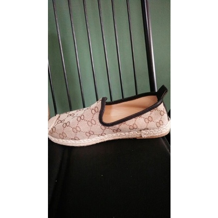 Thanh lý giầy Gucci nữ size 38 new 95%