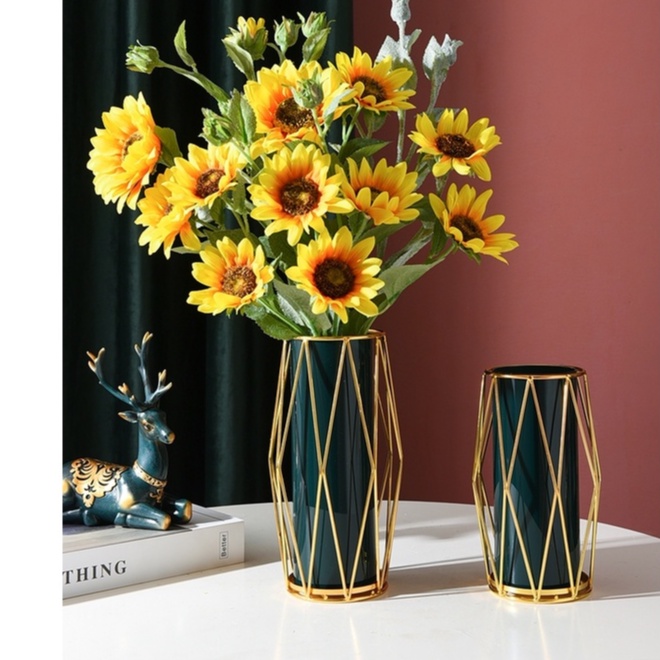 Lọ hoa decor khung thép ống nghiệm độc lạ , bình hoa thuỷ tinh trang trí phòng khách để bàn làm việc Qhouse phong cách