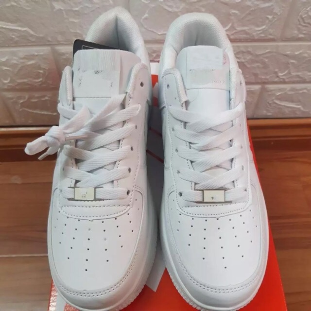 Giày thể thao Nam nữ trắng size 36->43