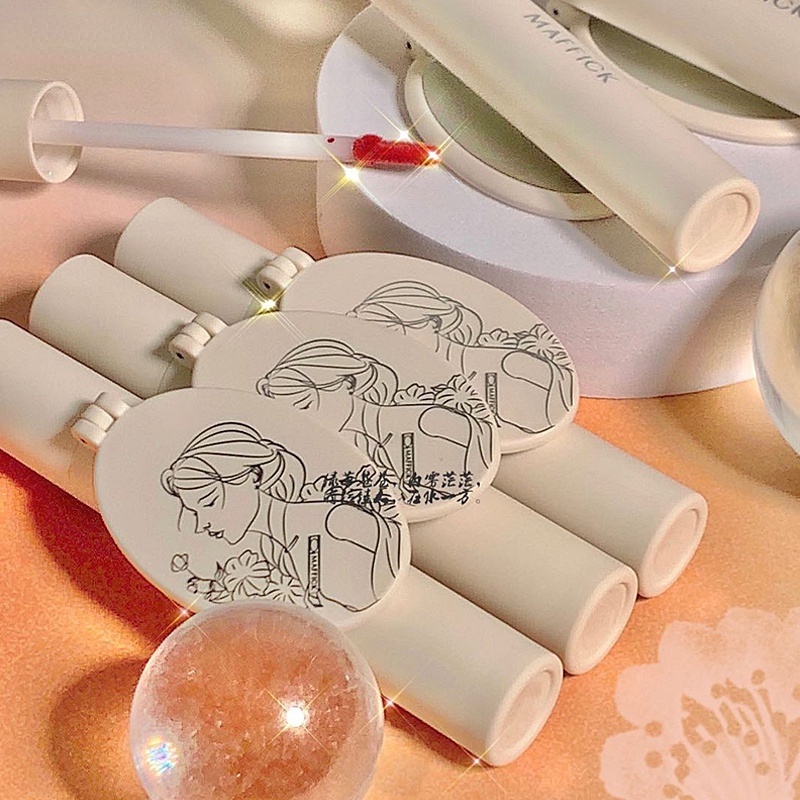Son Môi Maffick Dưỡng Ẩm Lâu Trôi Có Gương Soi Tiện Dụng