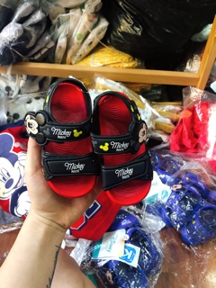Sandal mickey siêu nhẹ cho bé trai