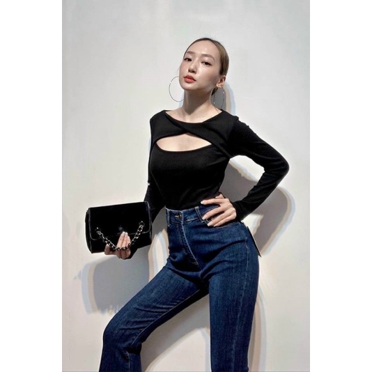 ÁO KIỂU THUN XOẮN KHOÉT NGỰC SANG CHẢNH MS13220