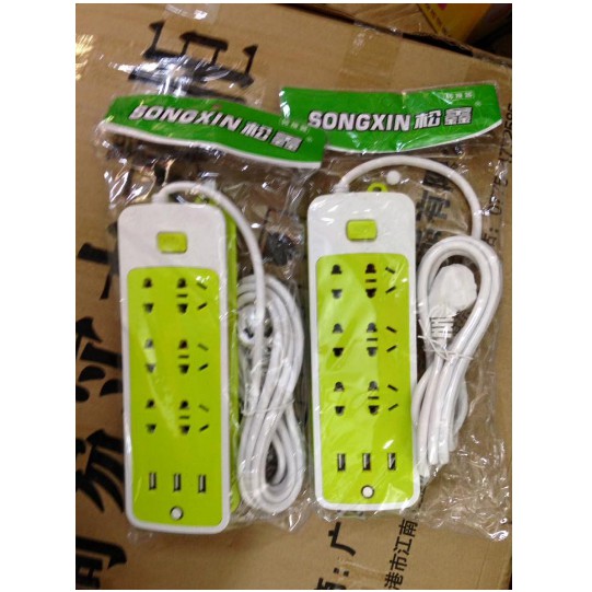 Ổ điện chống giật cùng 3 cổng USB