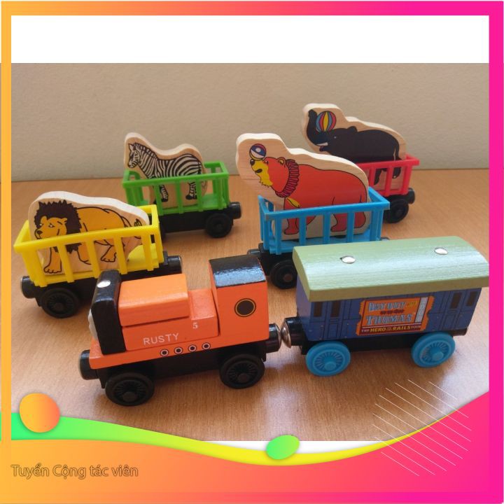 Đoàn tàu hoả Thomas nam châm -  chở thú