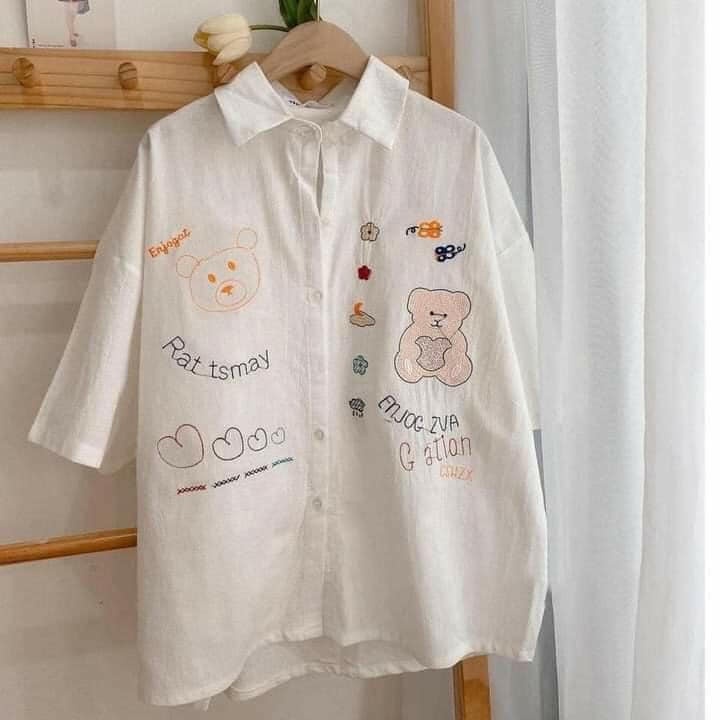 Áo sơ mi nữ FM Style đẹp tay ngắn oversize form rộng họa tiết gấu Hàn Quốc siêu xinh 210716105
