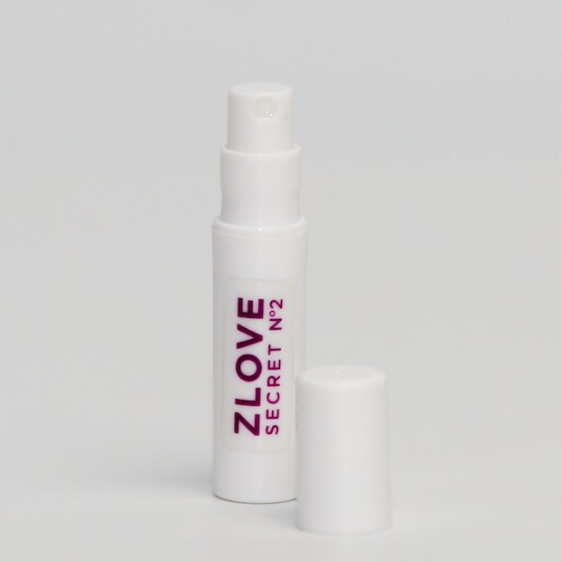 ZLVS2 Nước Hoa Vùng Kín Zlove Secret 1ml No.02 Lưu Hương 24h Hương Thơm Ngọt Ngào, Tự Nhiên Cho Nữ