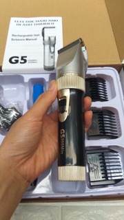 🌸 Tông đơ cắt tóc 928và G5 -2 pin ( ảnh thật)