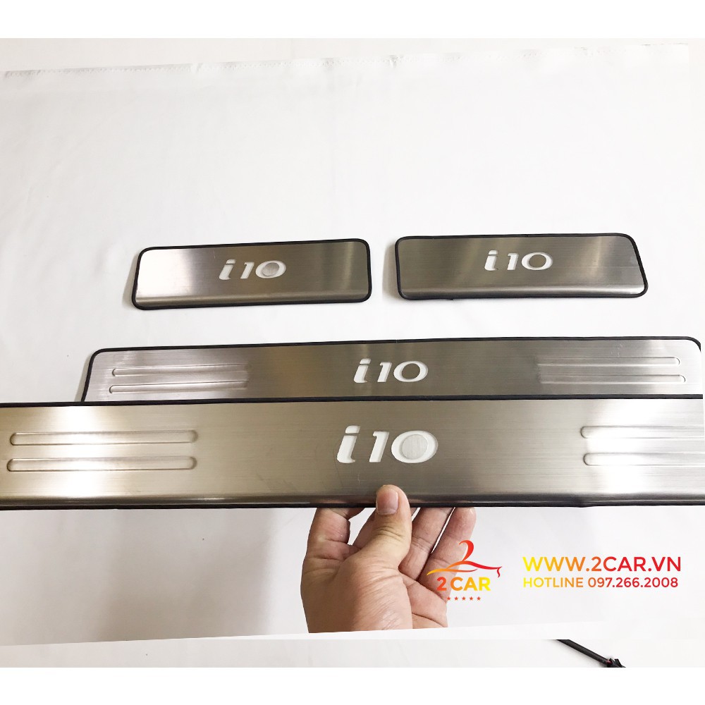 Ốp Bậc Cửa, Nẹp Bước Chân Trong Ngoài Xe Hyundai i10 inox, dùng chung sedan/hactback