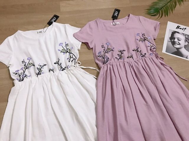 Đầm xoè midi thêu hoa Cati