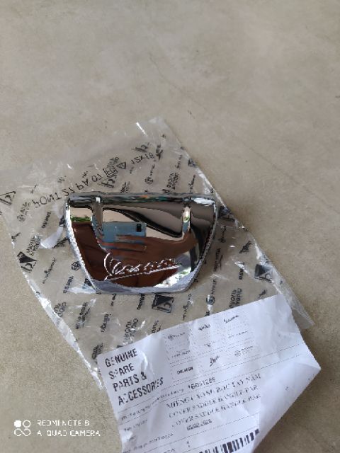 Chụp xi tay xách Vespa Sprint