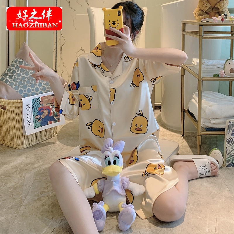 Đầm Ngủ Tay Dài Vải Lụa In Hình Vịt Vàng Kiểu Hàn Quốc Xinh Xắn Cho Nữ | BigBuy360 - bigbuy360.vn