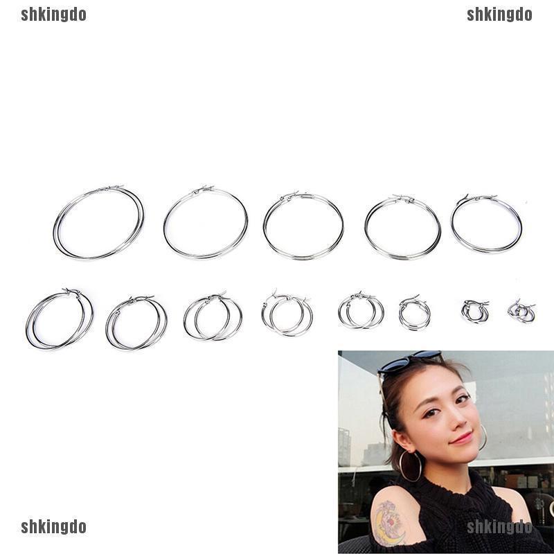 Hoa tai dáng tròn bằng thép không gỉ thanh lịch