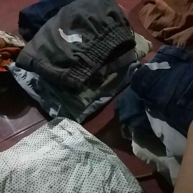 Chị Nga.  nam nu . .     . . . . . M m m  m m mvmvmvmvmvmvmvmvmvmvmvmvmmvnv. . N                    