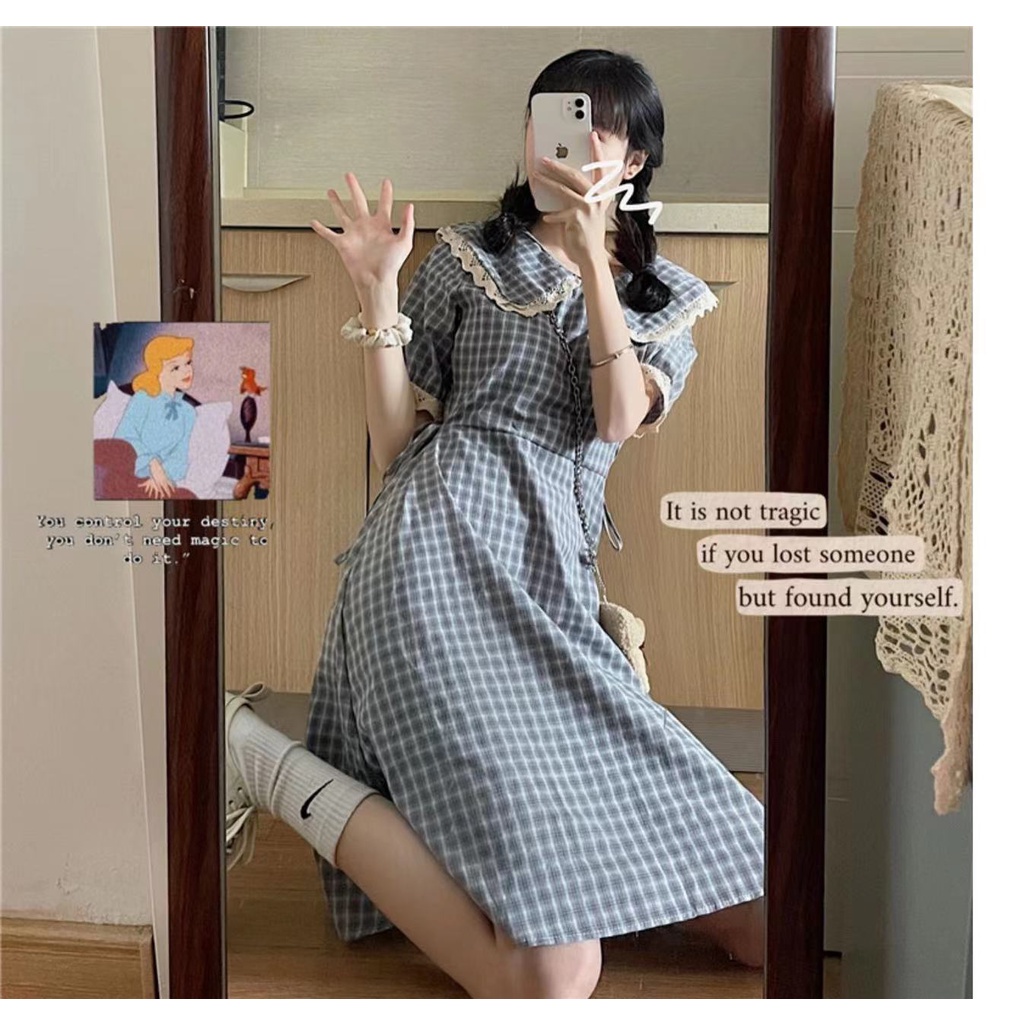 Đầm Perty cổ búp bê họa tiết sọc caro ngọt ngào thời trang mùa hè Hàn Quốc cho nữ
