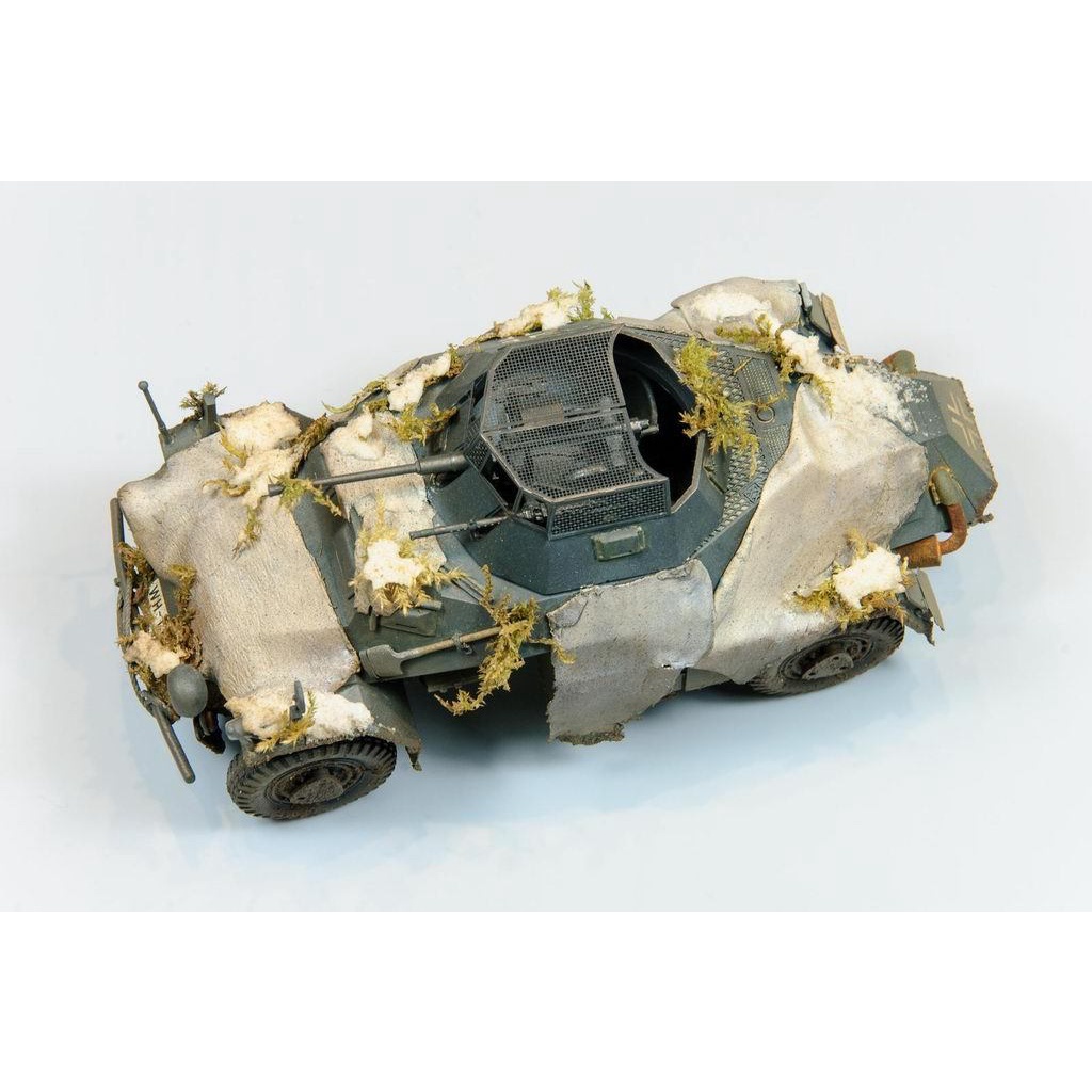 Mô hình lắp ráp xe quân sự bọc thép Đức 1/35 Sd.Kfz. 222 Leichter Panzerspähwagen Tamiya 35270