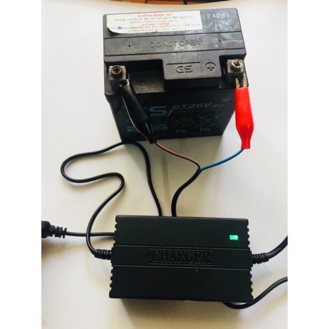 Sạc nhanh ACQUI thông mình 12v