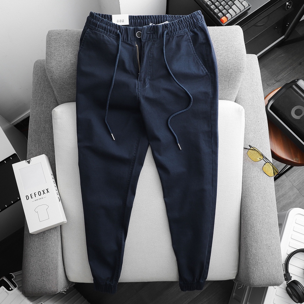 Quần jogger nam, quần jogger kaki nam DEFOXX lưng thun màu xanh nhớt 211205