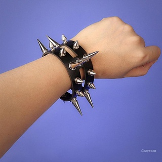 Vòng tay da đính đinh tán kim loại phong cách gothic punk