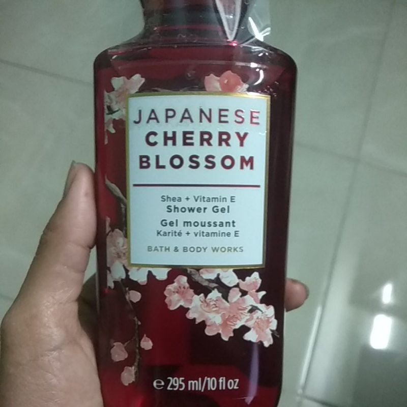 Gel tắm Bath and body works Japanese cherry blossom