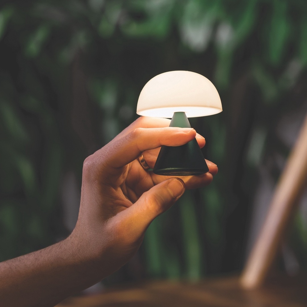 Đèn LED mini LEXON MINA để bàn nhỏ gọn nhiều màu - Bảo hành chính hãng