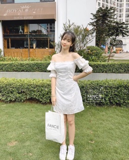 ĐẦM HOA BẸT VAI