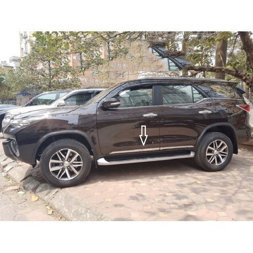 Nẹp sườn hông xe TOYOTA FORTUNER 2017- 2021, 2022, 2023 bản nhỏ mạ crom