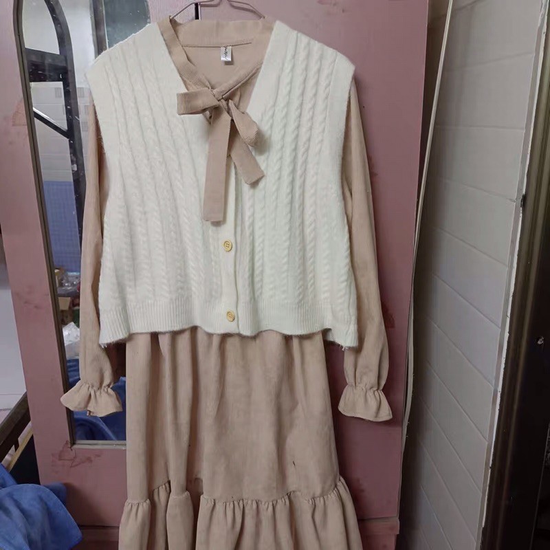 Set Áo gile Váy trắng dài babydoll nhung tăm bánh bèo tay bồng thắt nơ