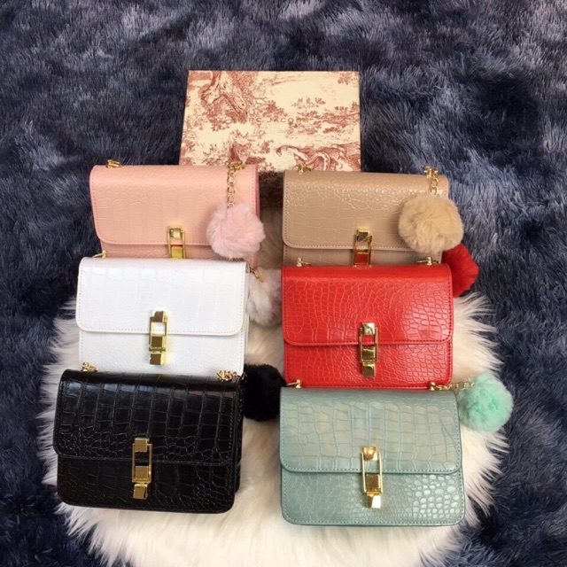 Túi đeo chéo quả bông