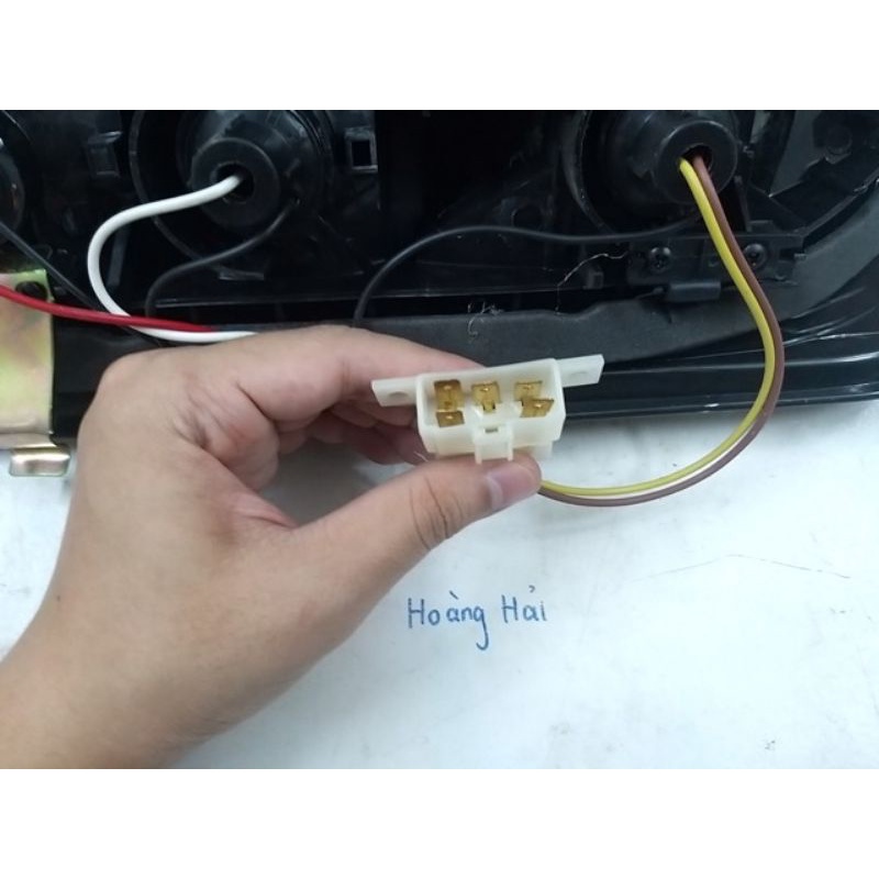 Đèn hậu Toyota Cá Mập  đời cũ